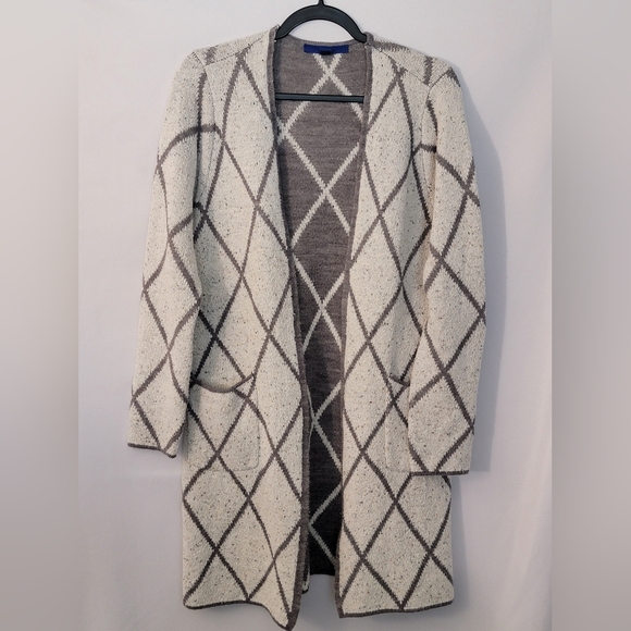 Apt. 9 Cream and Gray Diamond Pattern Cardigan Size S - Picture 1 of 7
